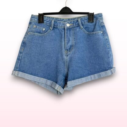 Light Blue Turn-Up Jean Shorts – Size M