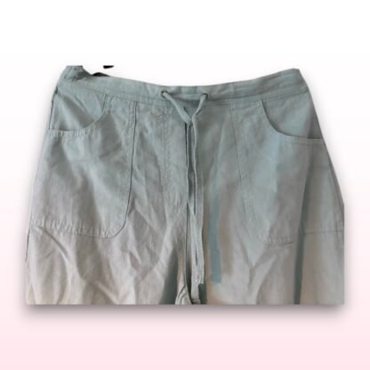 Mint Green Floral Embroidered 3/4 Length Trousers - UK 12 - Image 4