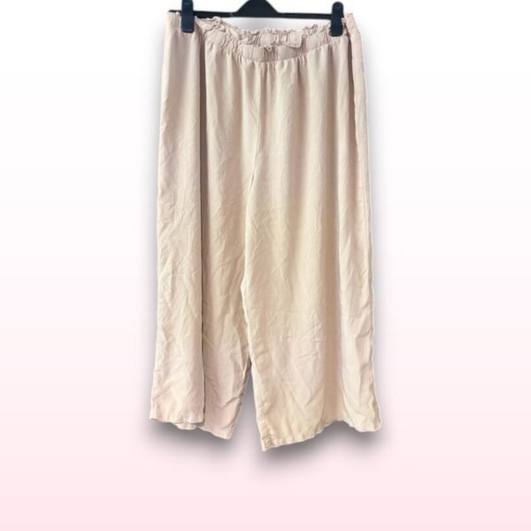 Beige Cropped Trousers - UK 18