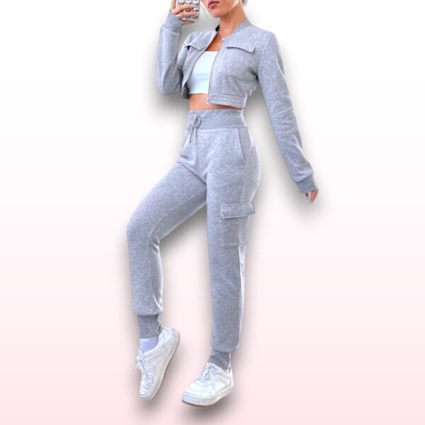 Chic Me Grey Two-Piece Jogger Set – Size Large