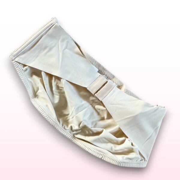 Front Clasp Strapless Bra – Medium - Image 3