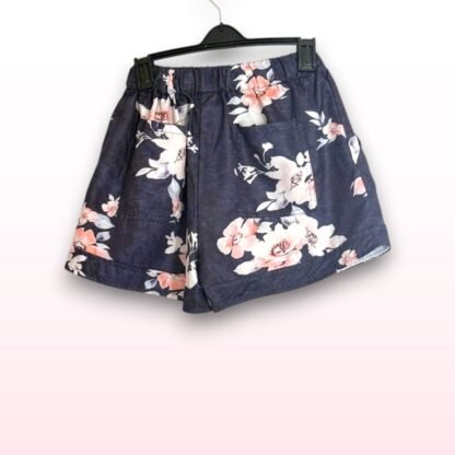 Floral Shorts with Pockets – Size Small - Image 2