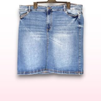 Mid-Wash Blue Denim Skirt – Size 22