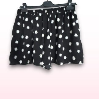 Black Daisy Print Pull-On Shorts – UK 12